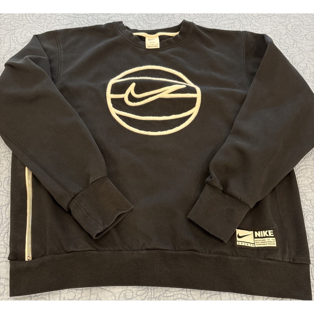 Nike Standard Issue Men's Large Dri-FIT Basketball Crew Neck Black Sweatshirt